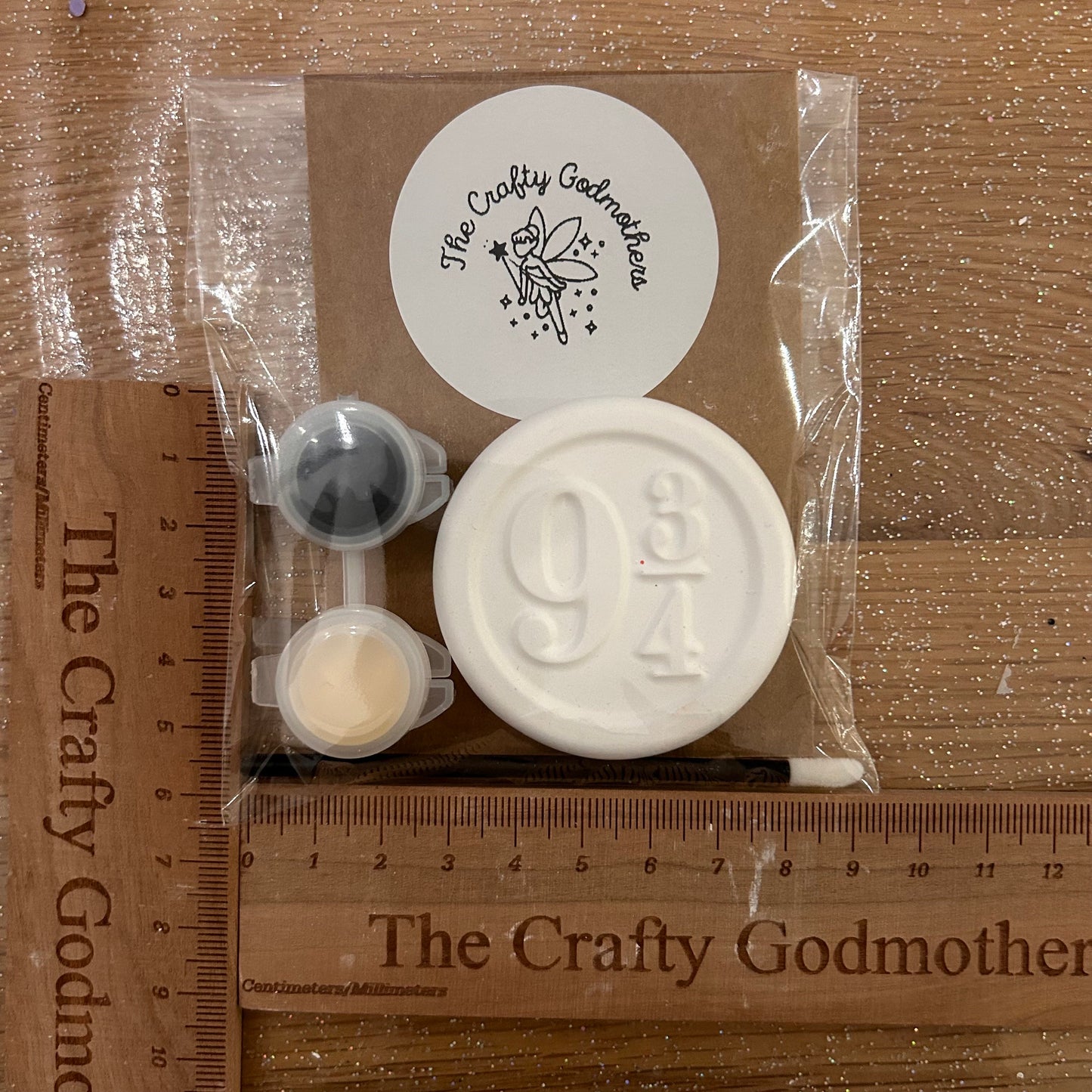 Paint your own wizard party bag filler favours (1 supplied)
