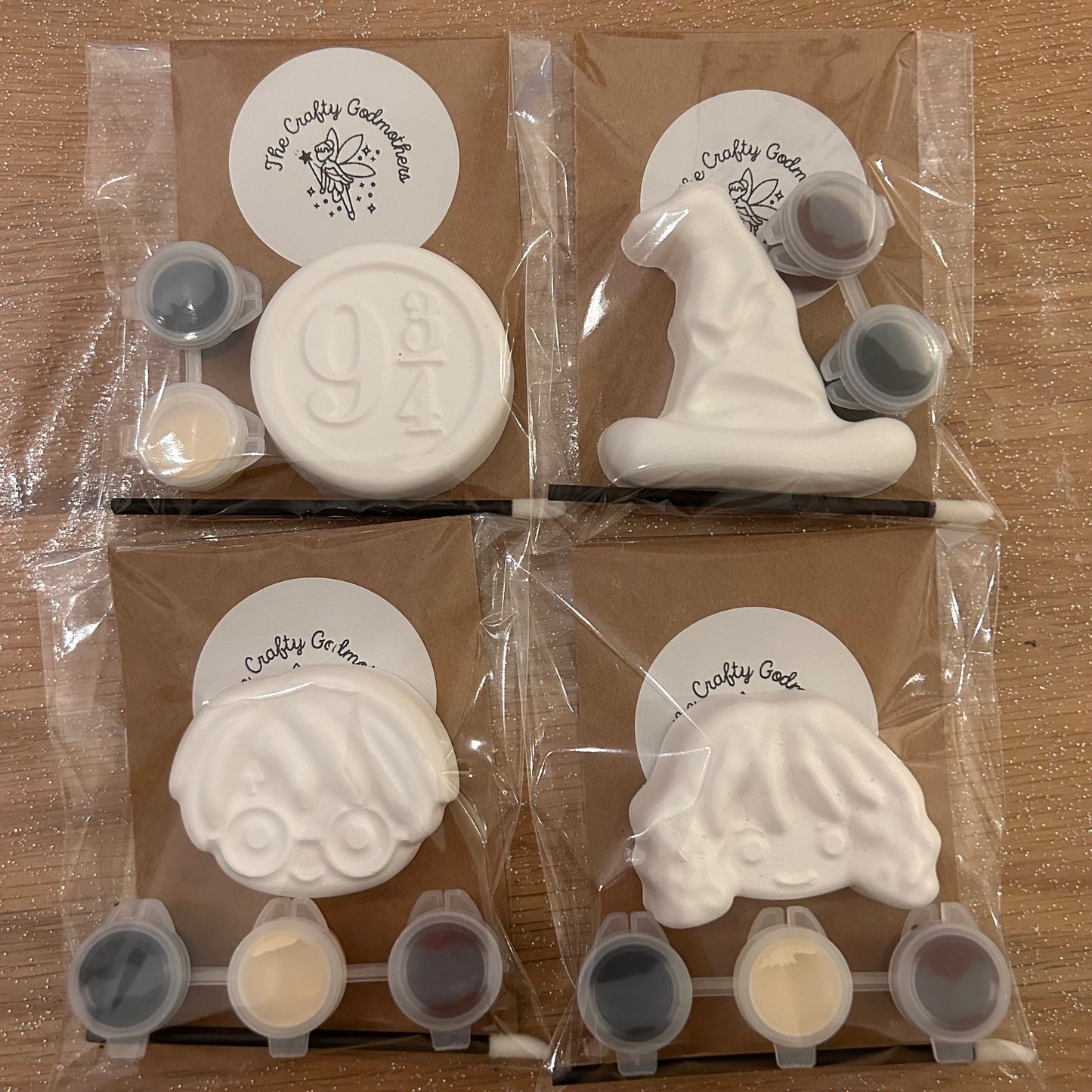 Paint your own wizard party bag filler favours (1 supplied)