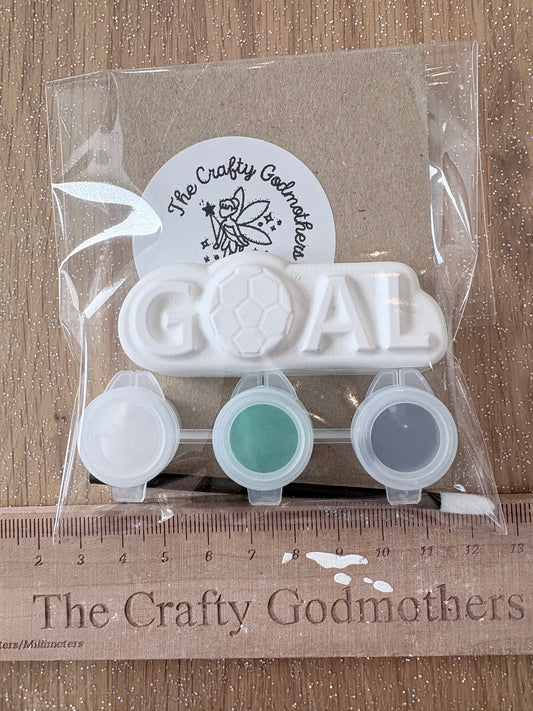 Mini paint your own goal football party favours (1 supplied)