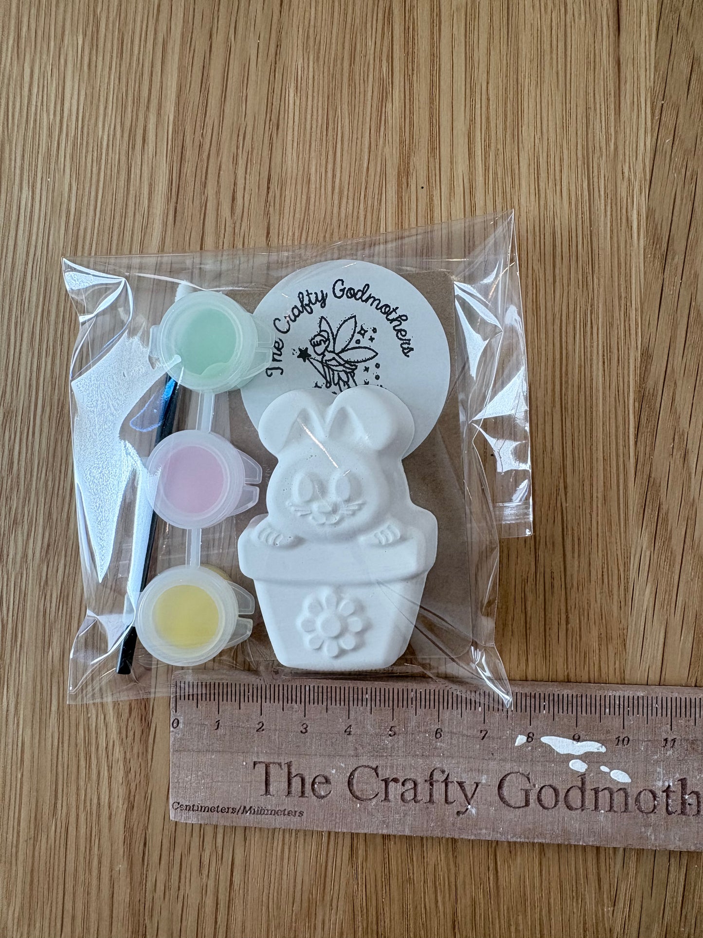 Mini Easter paint your own craft kit (1 supplied)